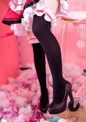 年轻善良的妻子
