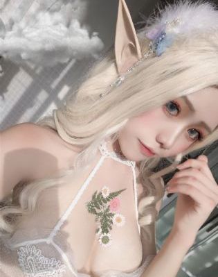 动漫男女扒内衣揉捏胸的视频